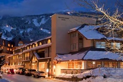 pet friendly hotel in whistler, hotel whistler dogs allowed