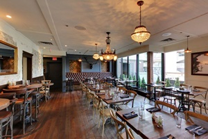 pet friendly restaurant in mammoth, california